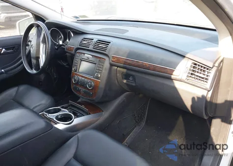 2011 Mercedes-Benz R 350 4Matic z USA, uszkodzony, nr VIN 4JGCB6FE3BA116931